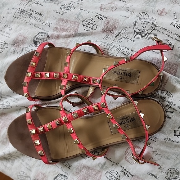 VALENTINO ROCKSTUD FUSCHIA SANDALS FLAT - Picture 7 of 7